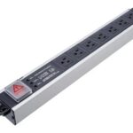 Barra Multicontacto para Rack Intellinet 207102, 7 salidas, montaje 19 pulgadas